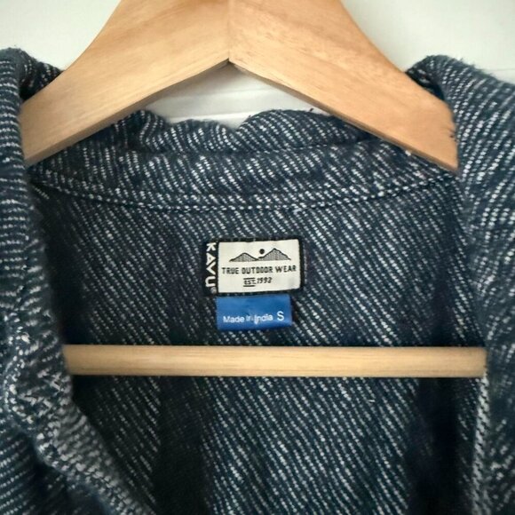Kavu Womens Casual Button Down - Picture 3 of 4